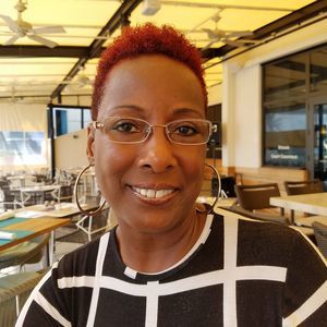 Meet your Posher, Genell